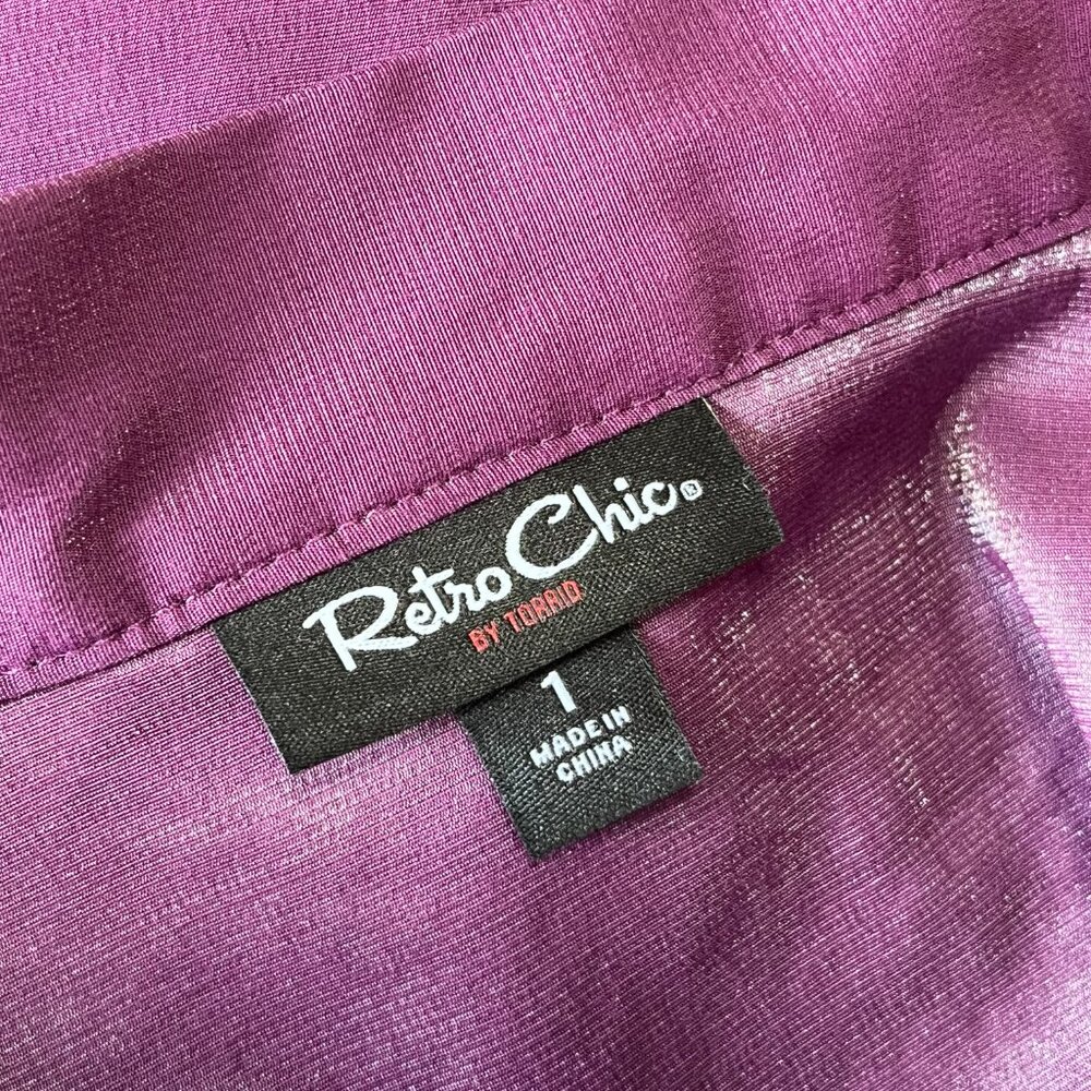Retro Chic by Torrid Tie Neck Button Down Purple Short Sleeve Dress Shirt Size 1 - Picture 7 of 9